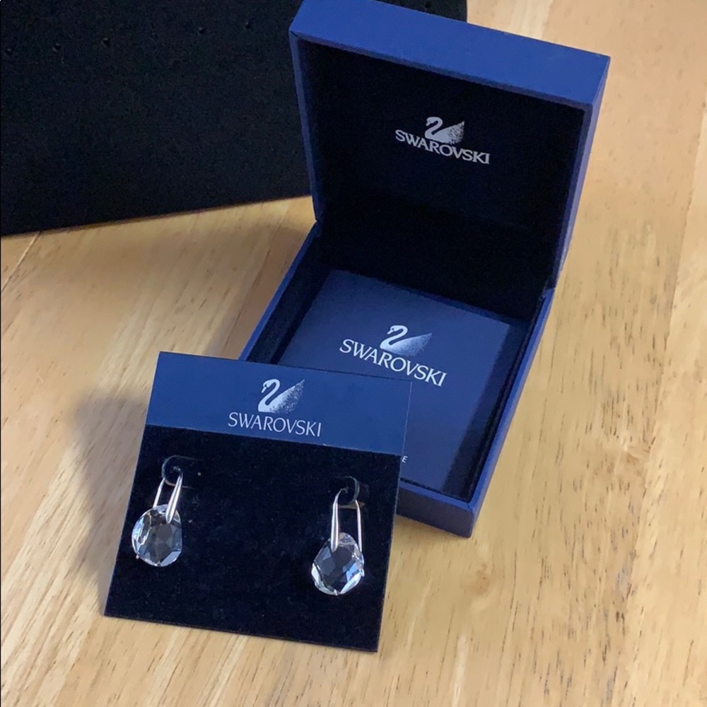 SWAROVSKI CLEAR WHITE CRYSTAL DROP EARRINGS